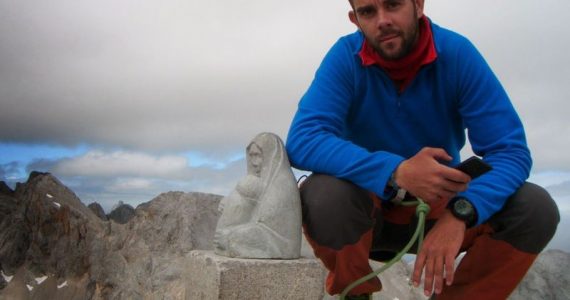 escalada cumbre 1 cara norte Naranjo Picos de Europa SERAC COMPAÑÍA DE GUÍAS